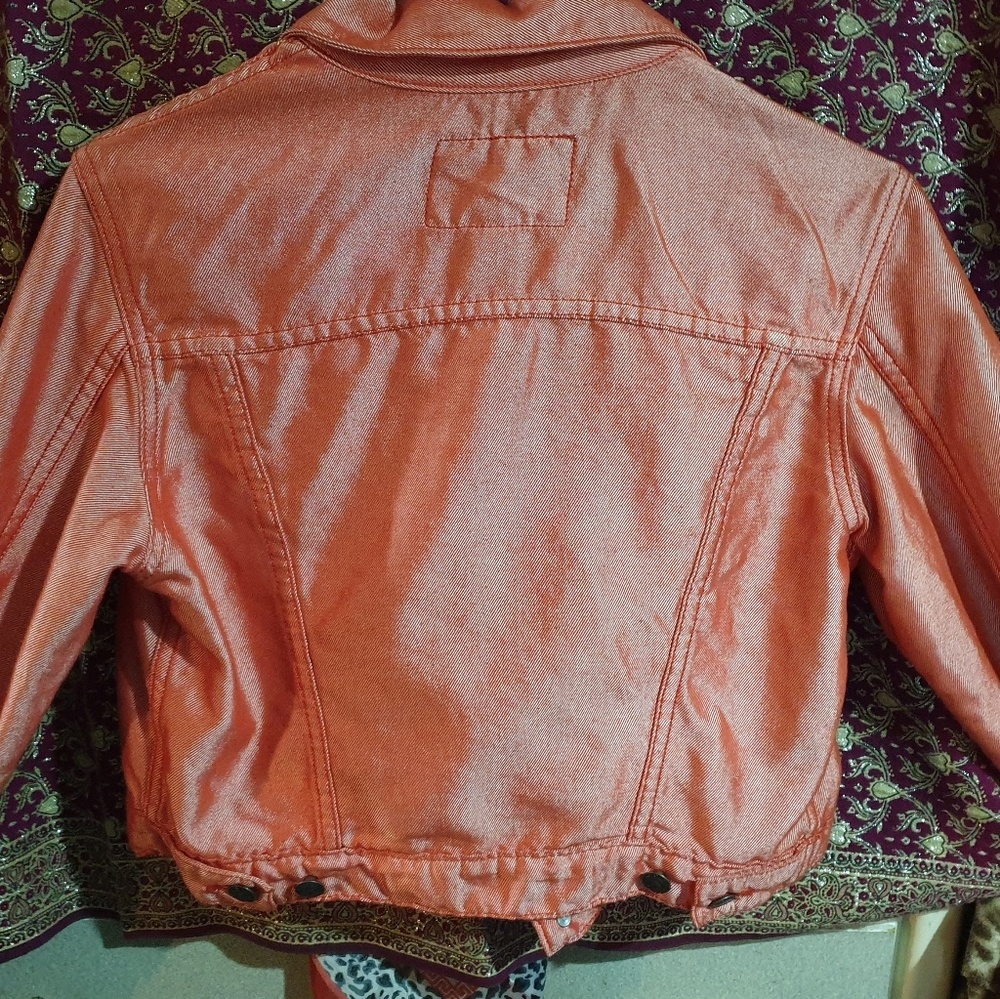 Beautiful jacket - Picture 2 of 3